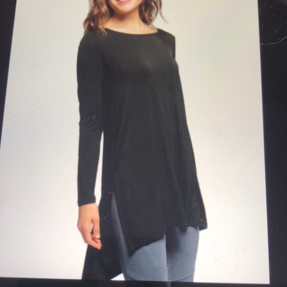 NWT Yala Tunic size medium